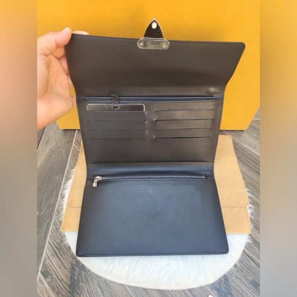 Glace Anouchka Pochette MM Noir Monogram Black Clutch - Picture 11 of 16